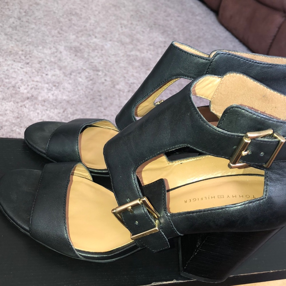 black tommy hilfiger heels size 7.5
